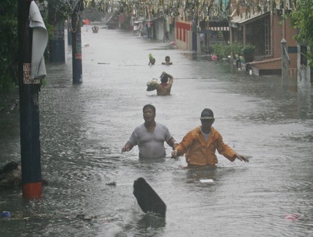 2009 年莫拉克颱風淹水情況（圖片來源：photo via Marconarajos@wikimedia, CC License）