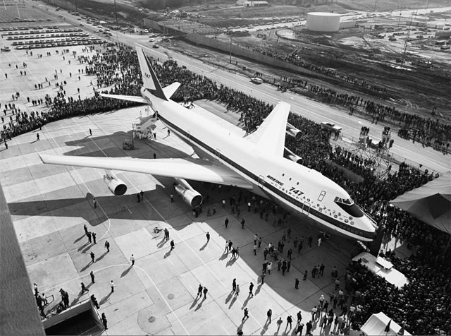 波音 747 的原型在 1968 年 9 月 30 日第一次被展示