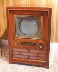 CT-100，RCA 最早期的彩色電視型號，1954