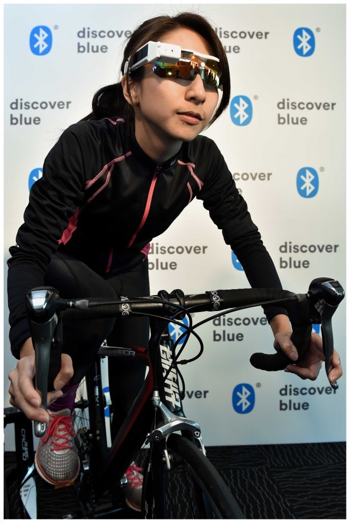 ChaseWind 智慧自行車眼鏡結合藍牙技術增添騎乘樂趣與安全性。