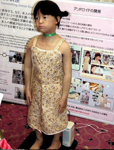 石黑浩以女兒為模型創造的兒童機械人 Repliee R-1。照片來源：hksilicon