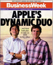 1983 年一期 BusinessWeek 雜誌封面，稱 Steve Jobs（左）與 John Sculley （右）為「蘋果的活力雙人組」。 圖片來源：This Day in Tech History
