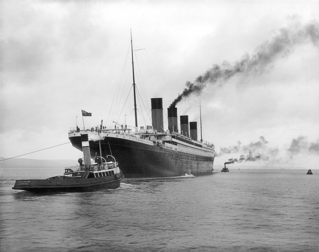 1912 年 4 月 2 日，正在進行試航的鐵達尼號。 圖片來源： Wikipedia