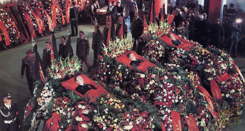 蘇聯隆重的替三位不幸罹難的太空人舉辦了盛大莊嚴的葬禮。 圖片來源：Joachim Becker @SpaceFacts