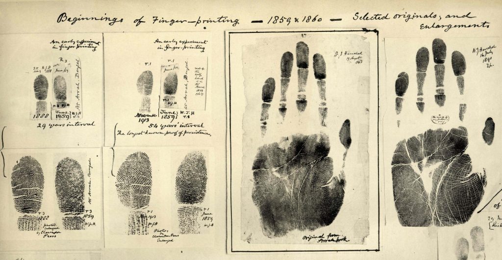當年赫歇爾蒐集的掌紋，圖片來源：Wikimedia。