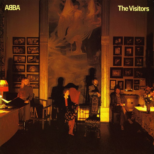 史上第一张CD形式流行音乐专辑登场！然后阿巴乐团ABBA就解散了